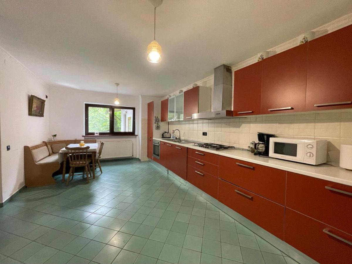 Pensiunea La Maison Bran  Exteriör bild