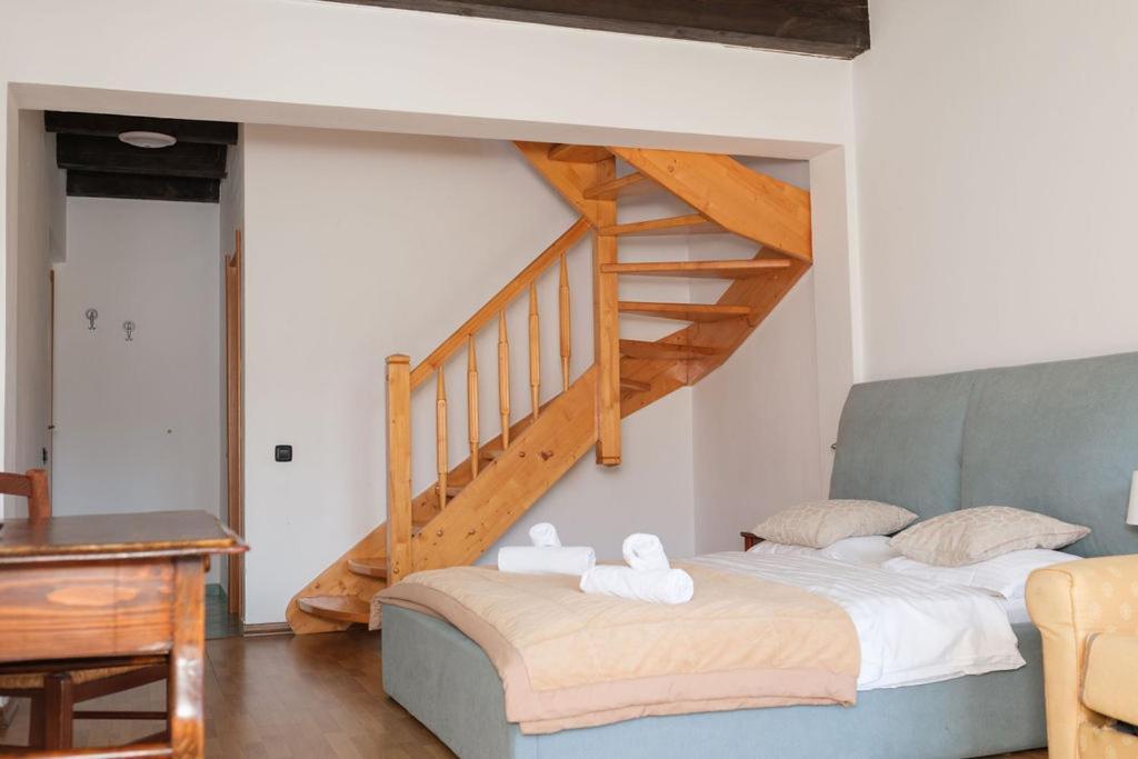Pensiunea La Maison Bran  Exteriör bild